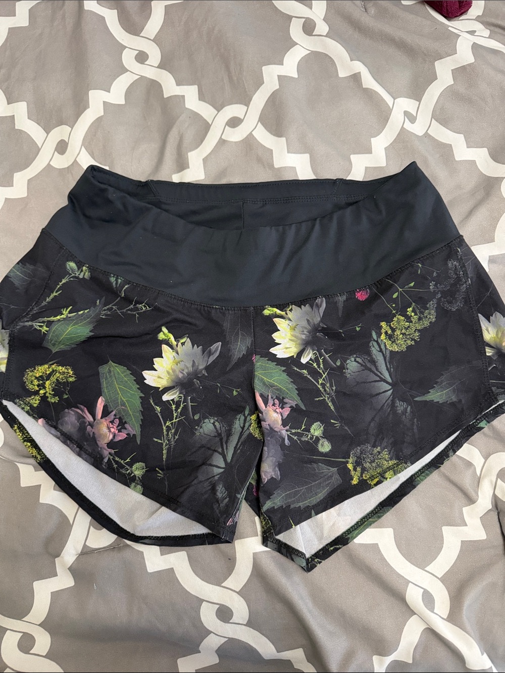 Women’s Oiselle Roga Black Floral Running Athletic Shorts